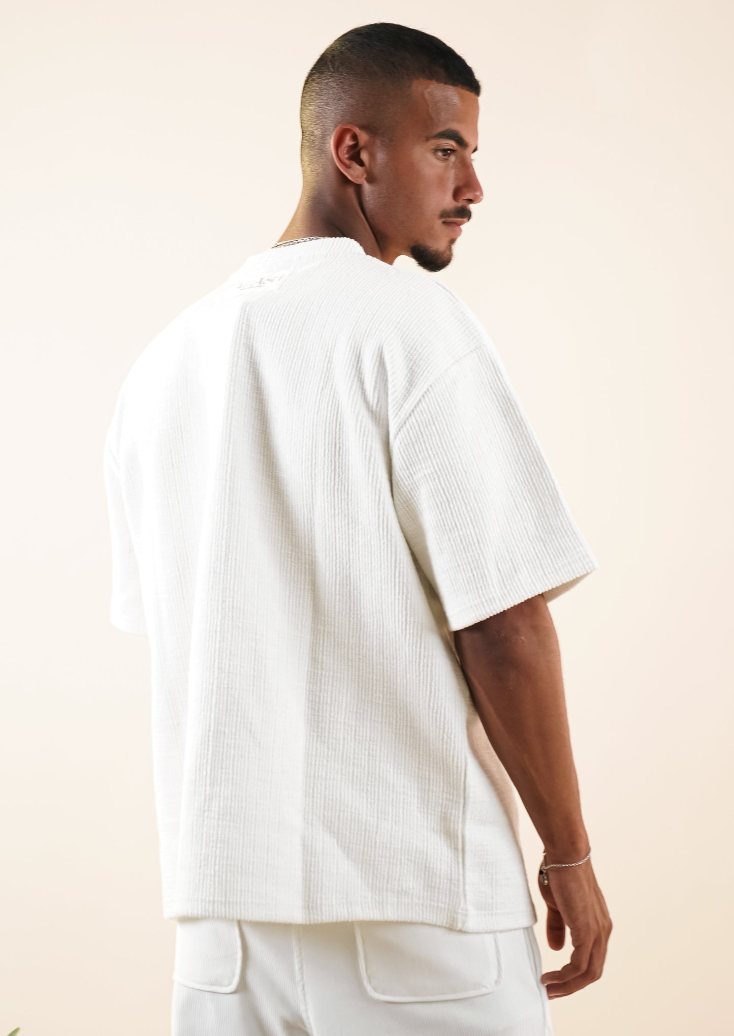 WHITE TEXTURED TEE